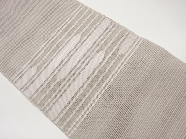Nagoya obi with a gauze weave and a horizontal tiered pattern